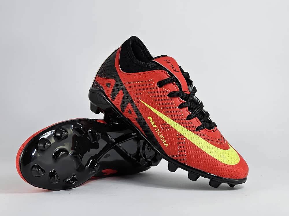 نایک ایر فوتبال میانه و بچه گانه