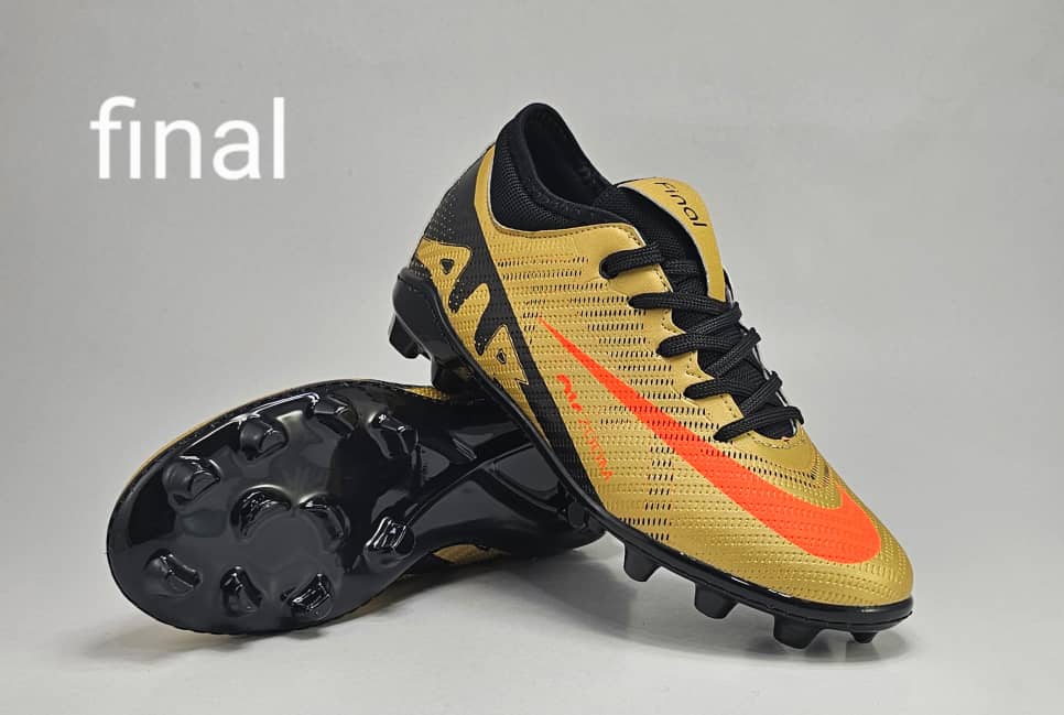 نایک ایر فوتبال میانه و بچه گانه